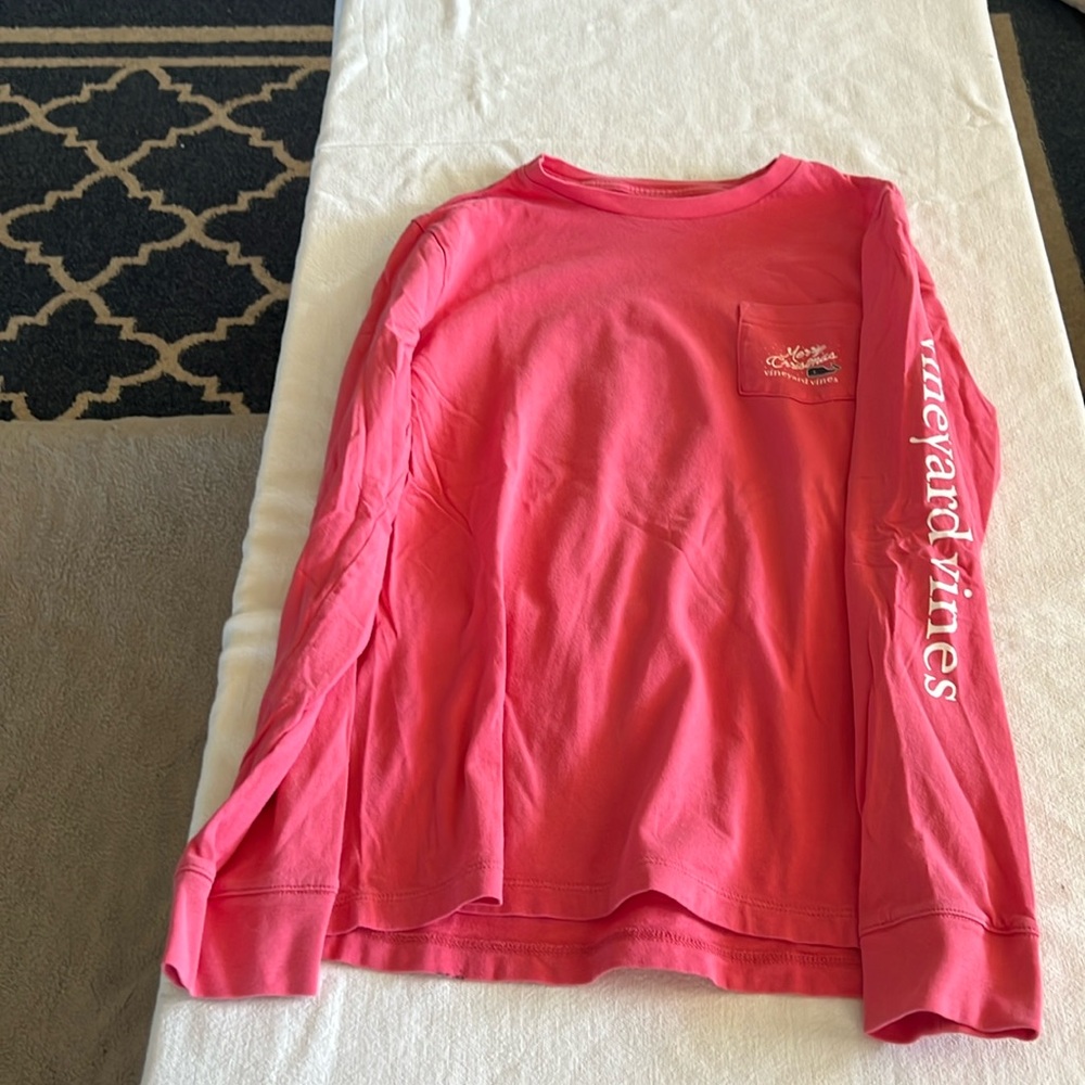 Rarely worn long sleeve vineyard vines shirt